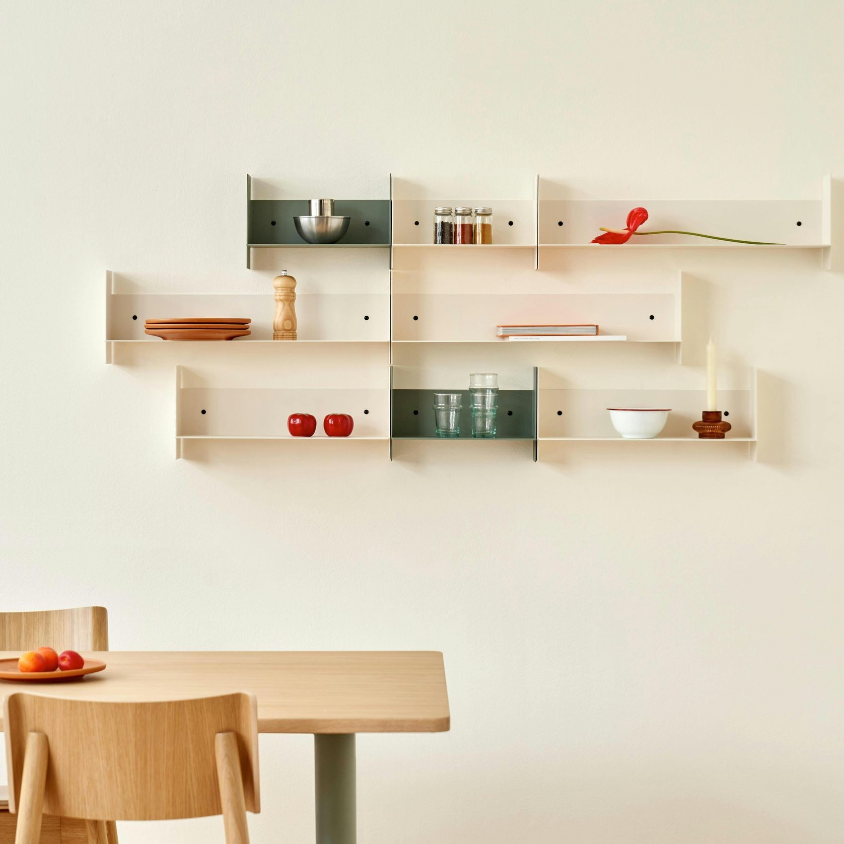 Pli Shelf gallery detail image