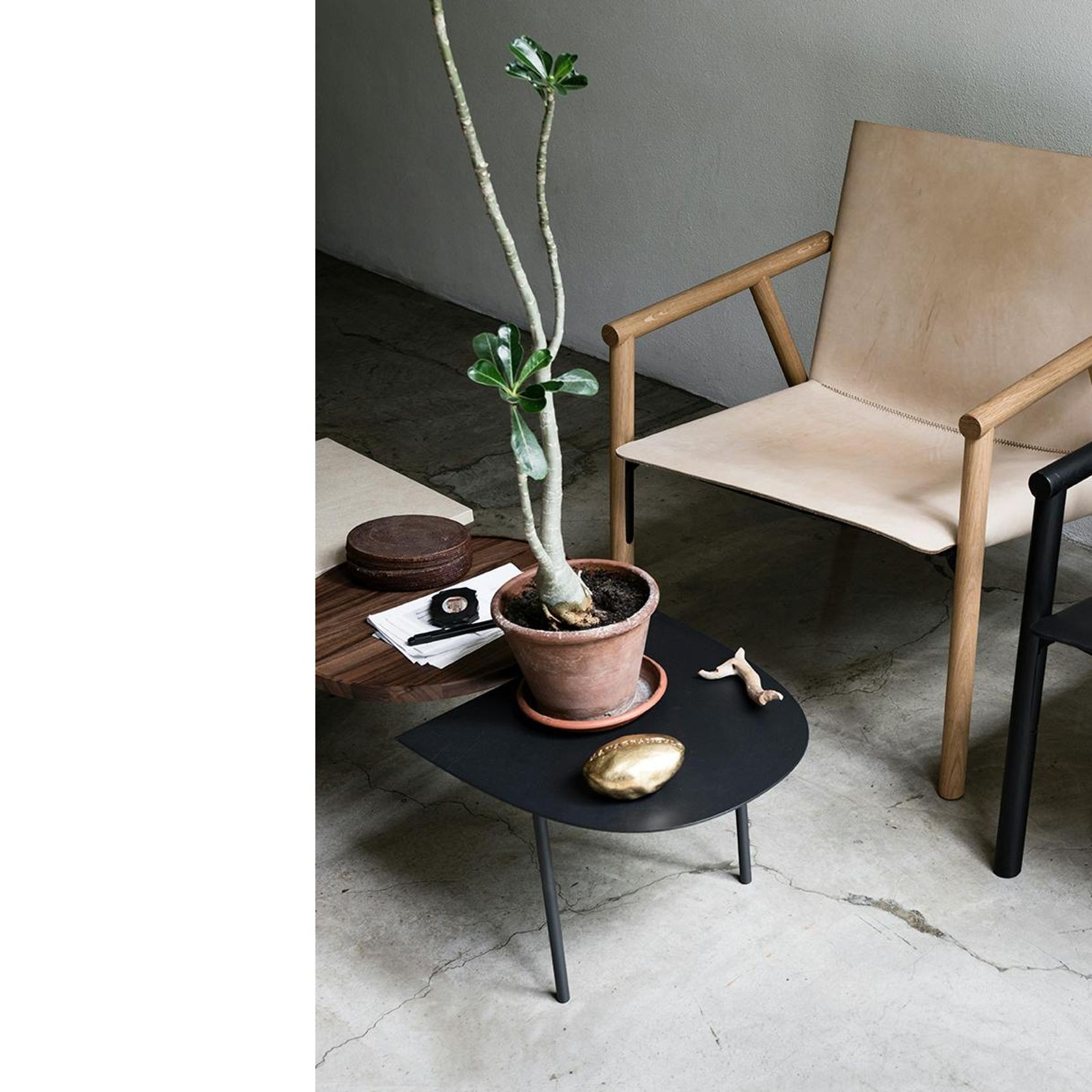 1085 Armchair gallery detail image