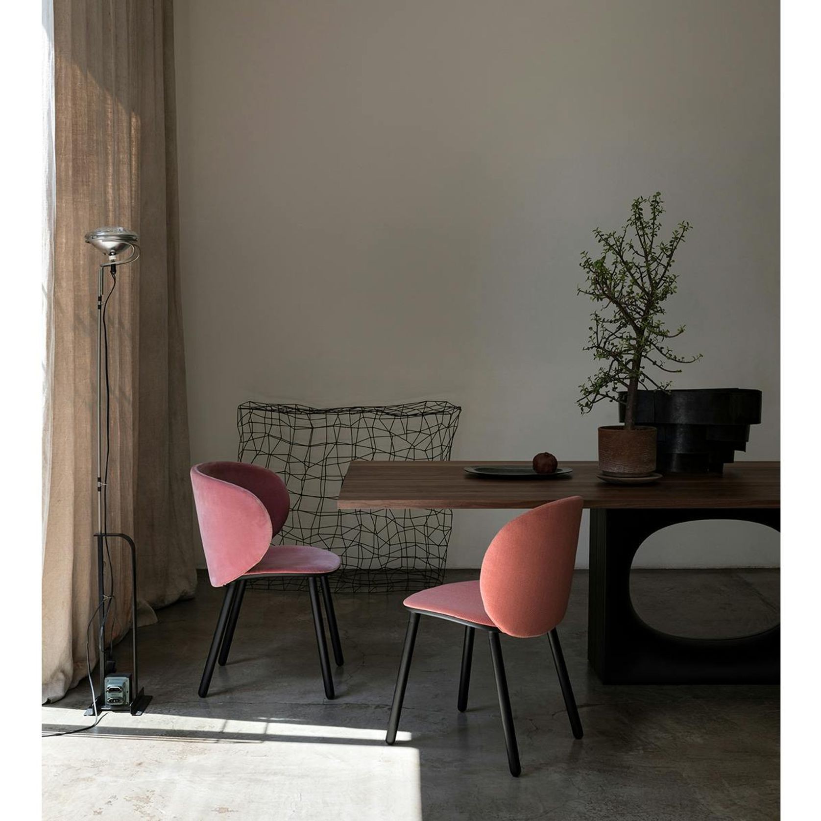 Holo Dining Table gallery detail image