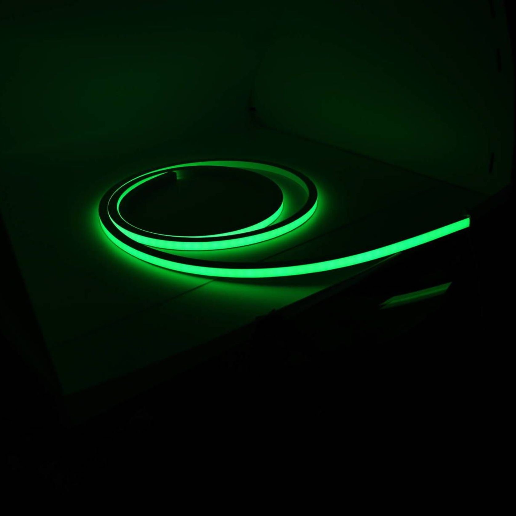 Mamba Snake Light gallery detail image