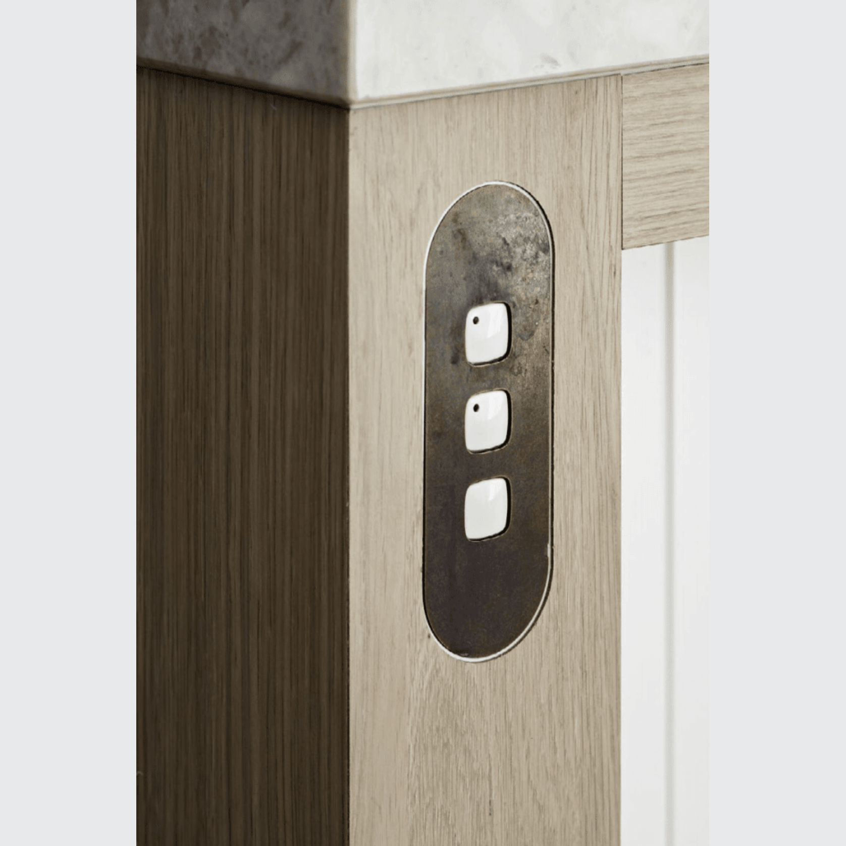 13 Carbon Double Outlet Faceplate gallery detail image