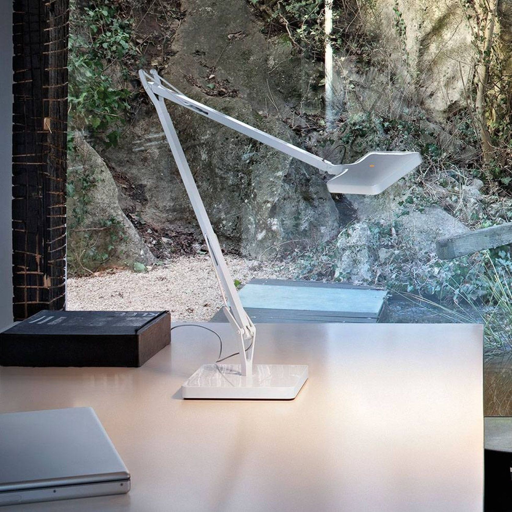 Kelvin Edge Table Lamp gallery detail image