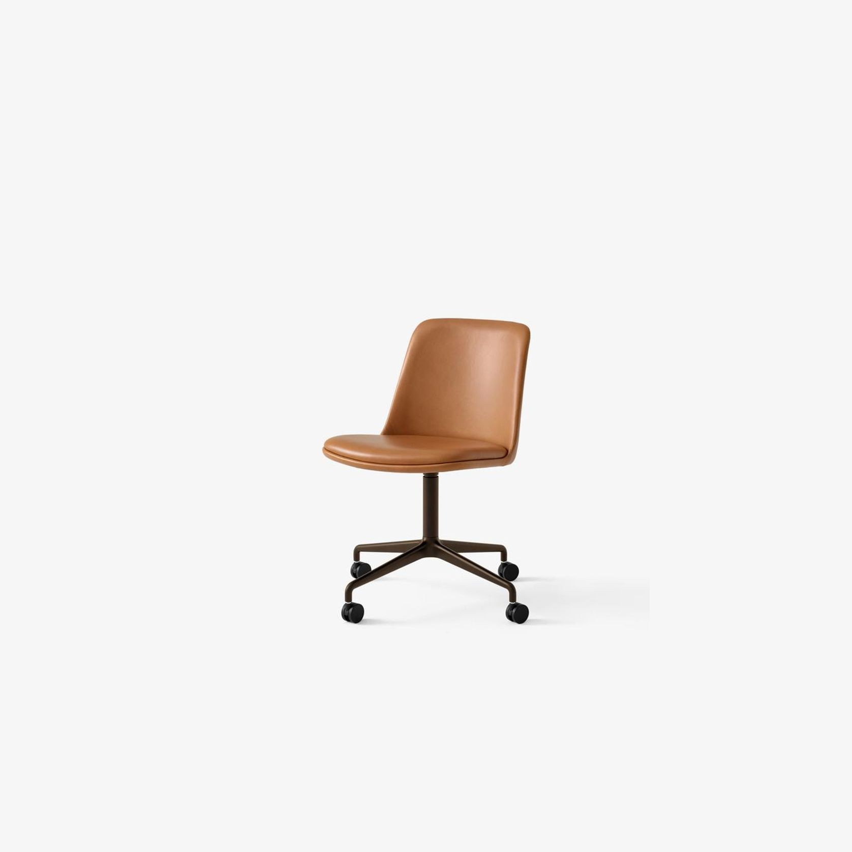 Rely HW24 Chair by &Tradition gallery detail image