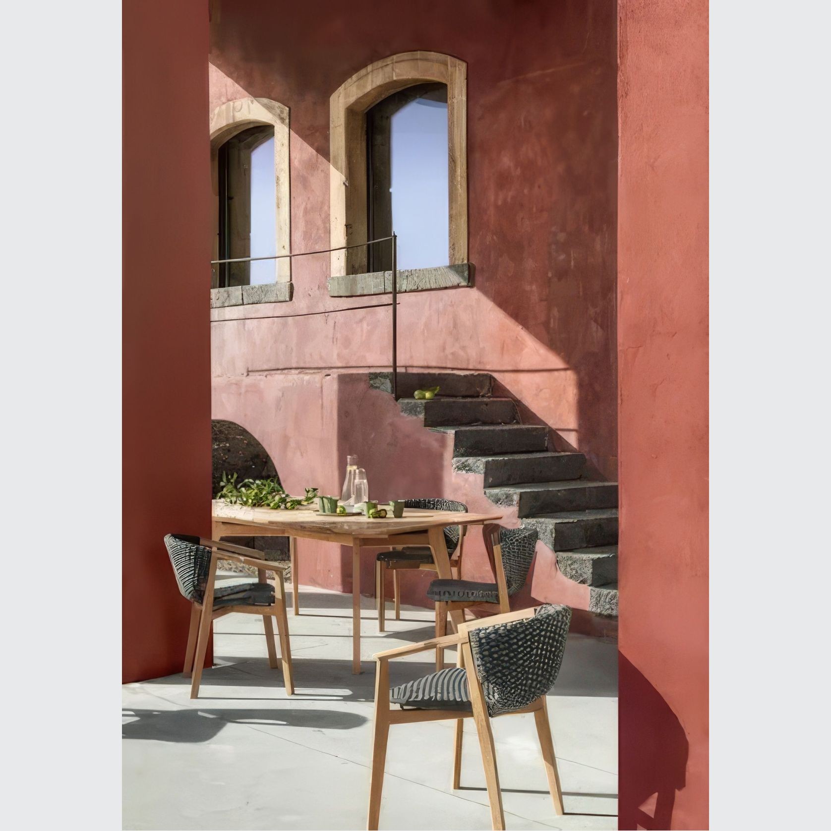 ETHIMO KNIT XL Dining Table gallery detail image