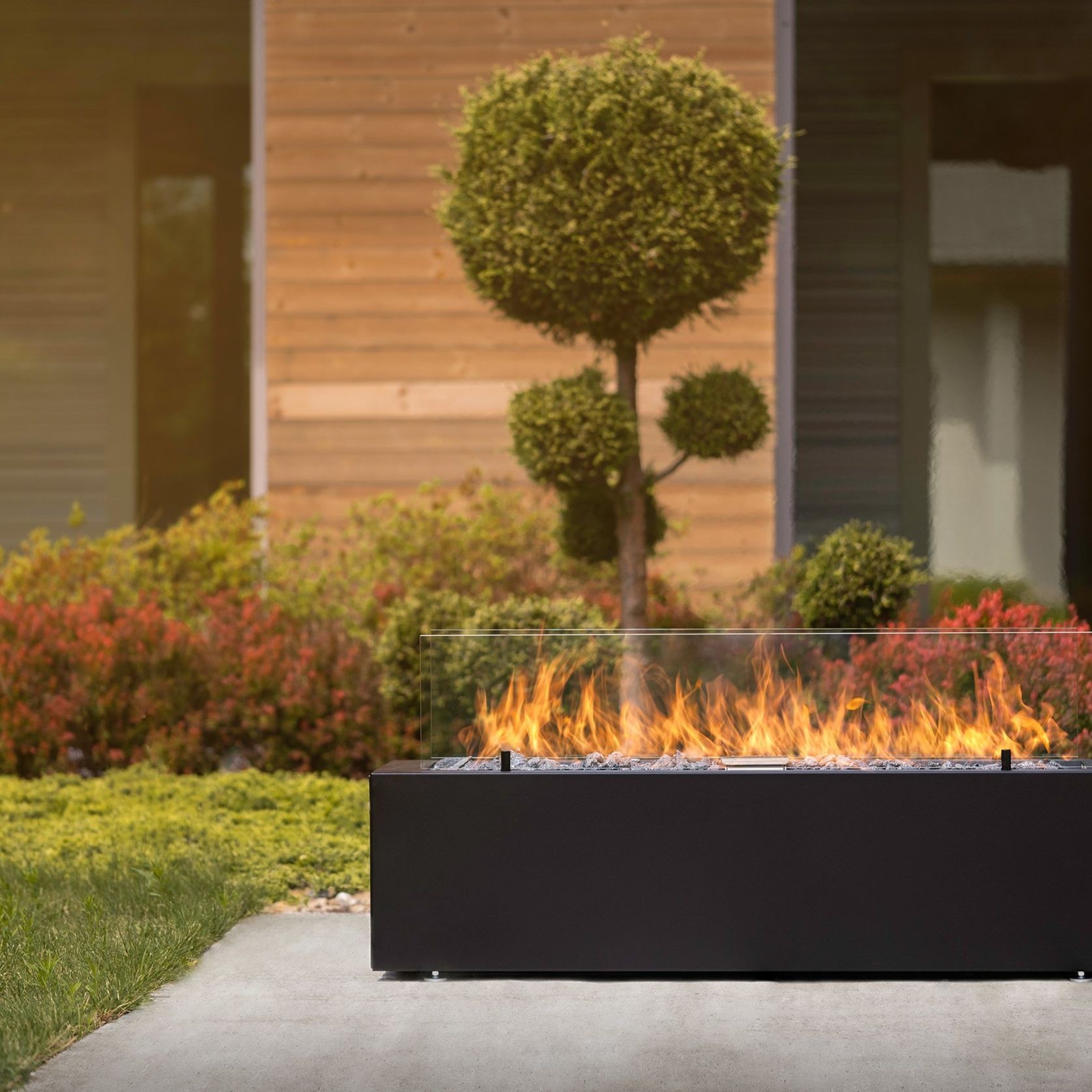 Planika Galio Black Automatic Pit Fire gallery detail image