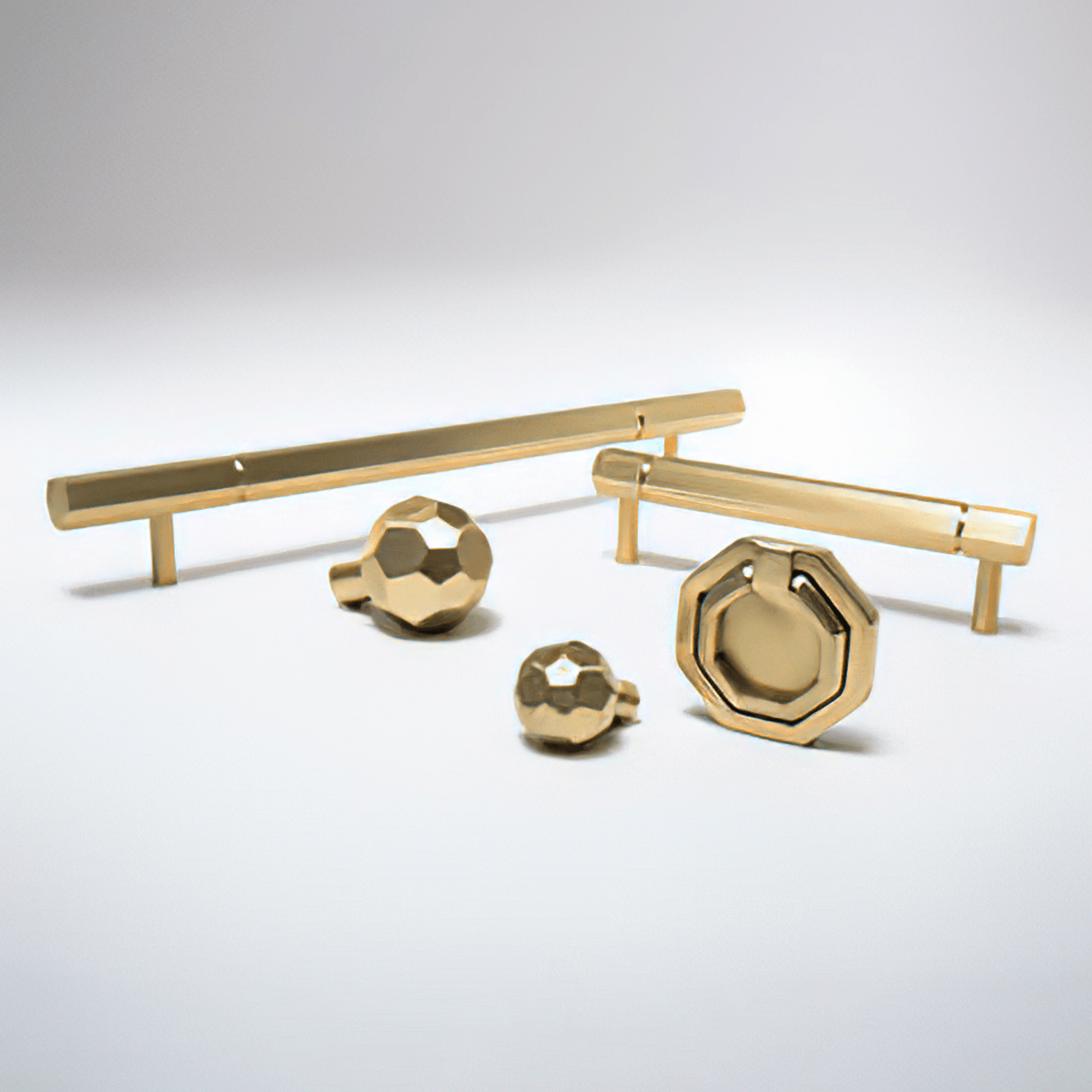 Facet 01L gallery detail image