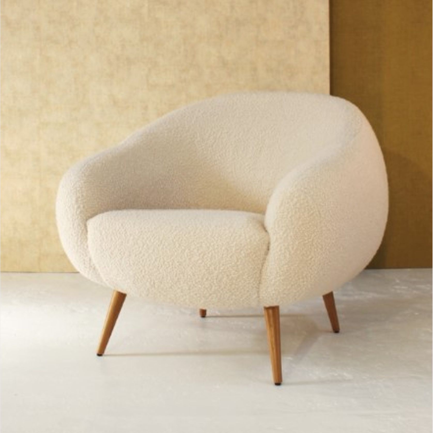 Niemeyer Armchair gallery detail image
