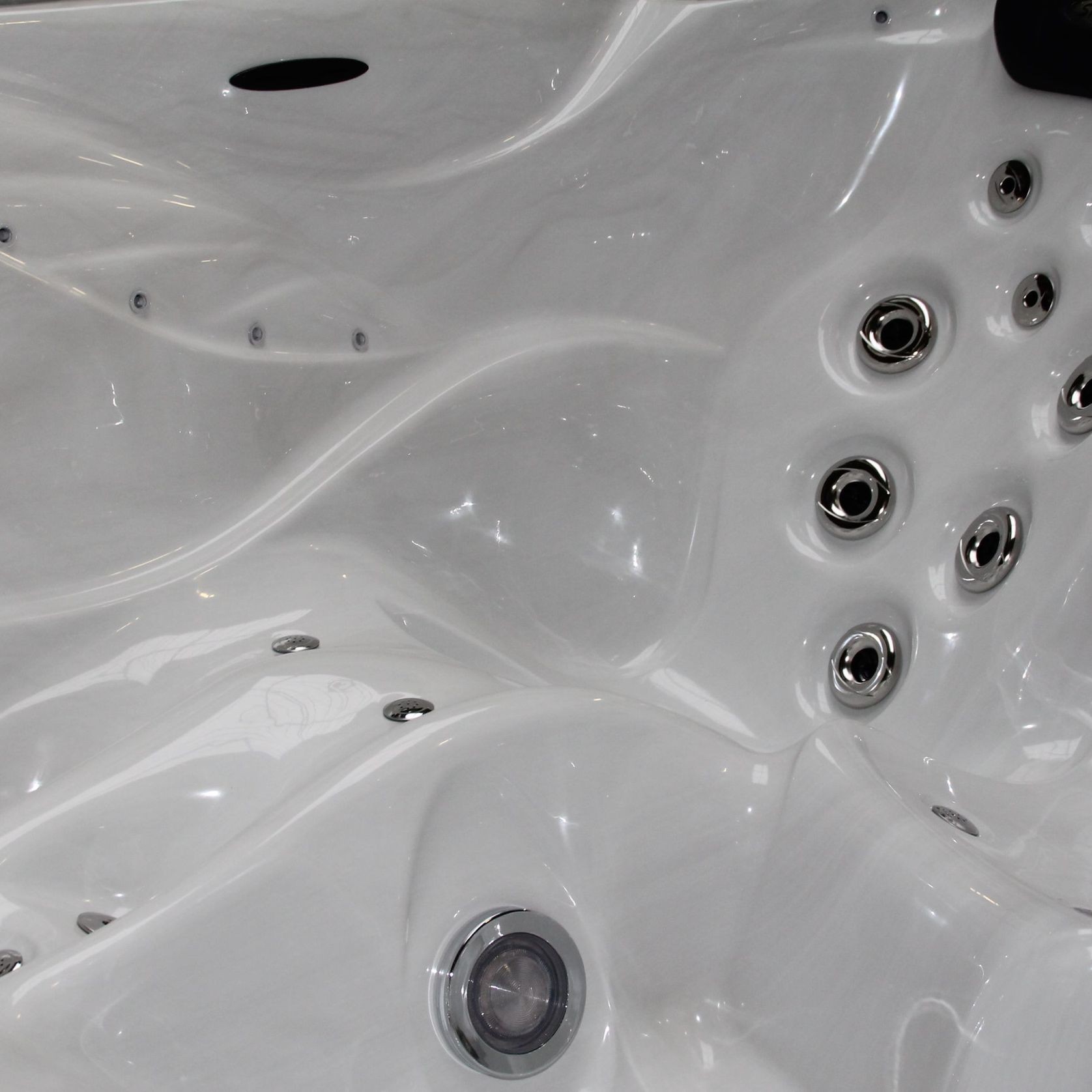 Ecstatic WAVE  | Exclusive Spa Pool gallery detail image