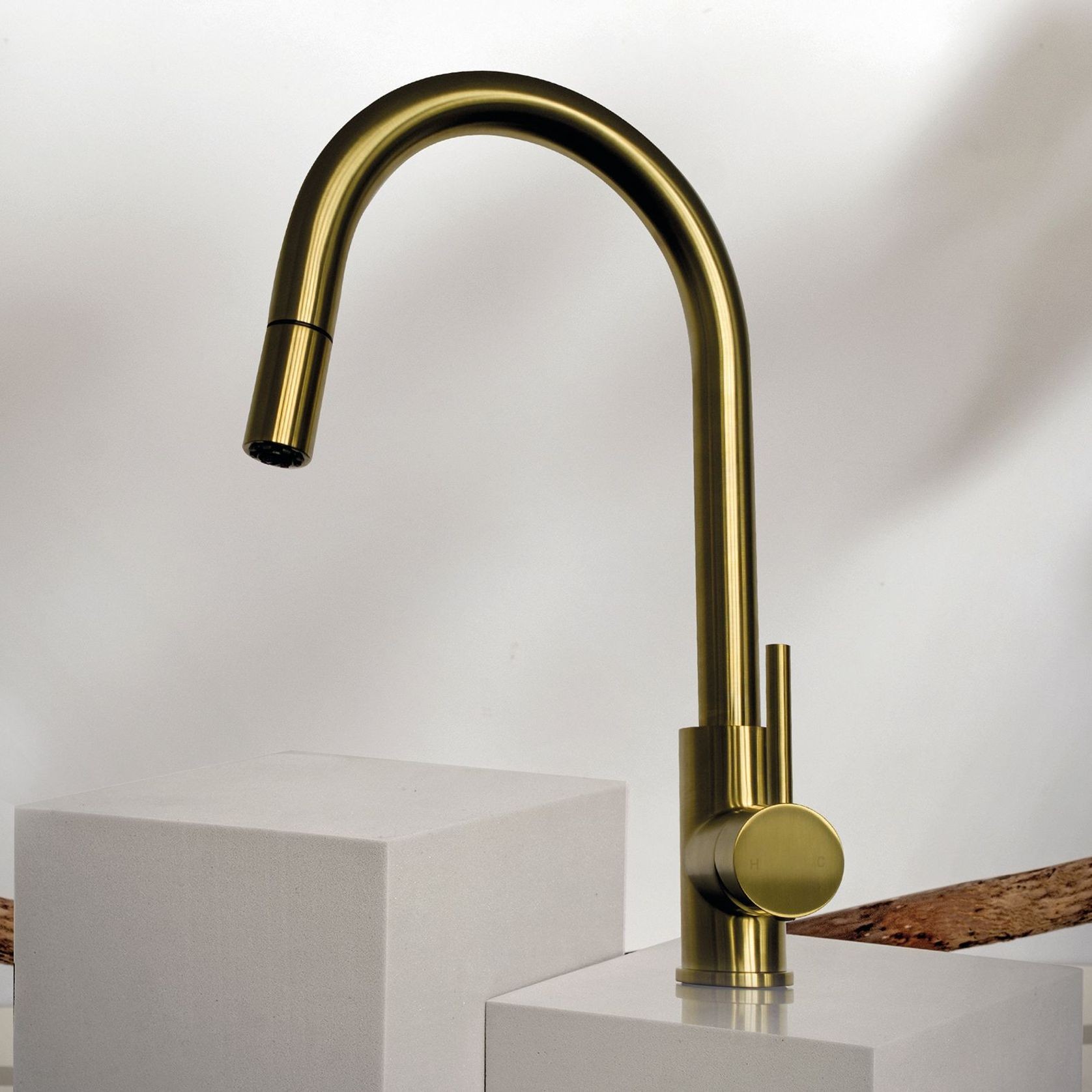 Voda Gooseneck Pull Out Sink Mixer with Cold Start tech gallery detail image