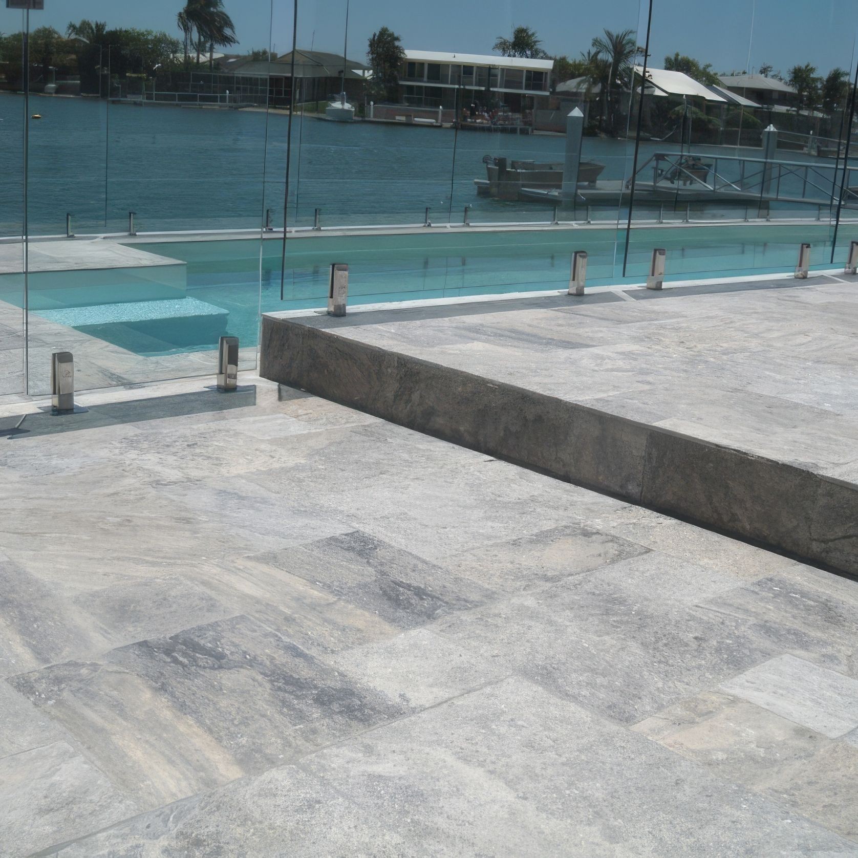 Platinum | Travertine gallery detail image