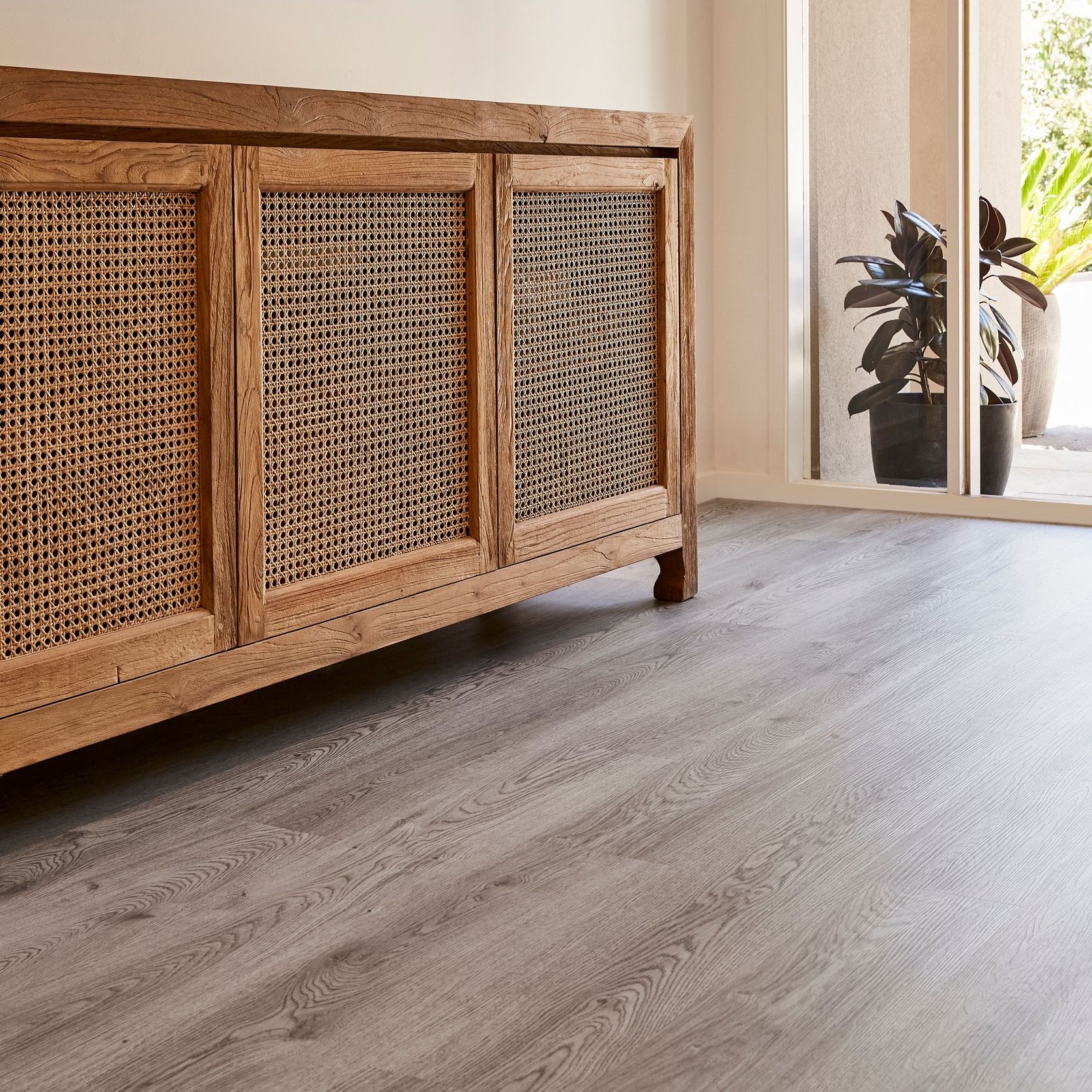Chesterfield | Tobacco Oak gallery detail image