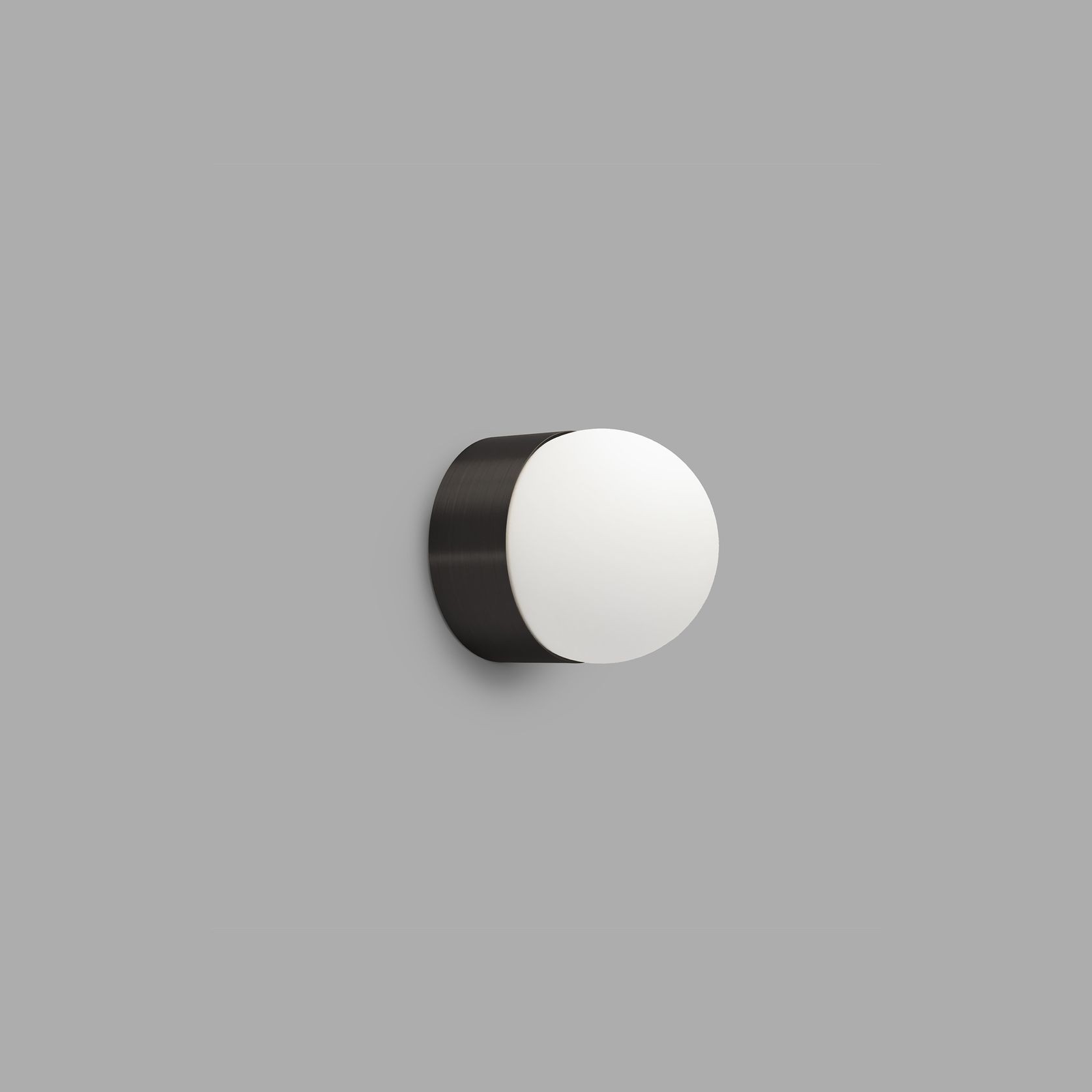 Orb Sur Wall Light gallery detail image