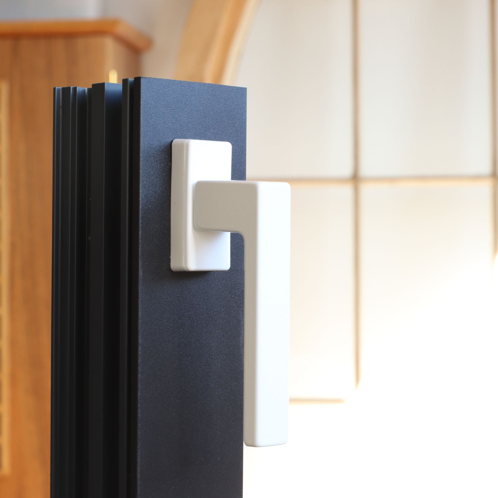 Hanover 1033 Tilt and Turn Window Handle gallery detail image