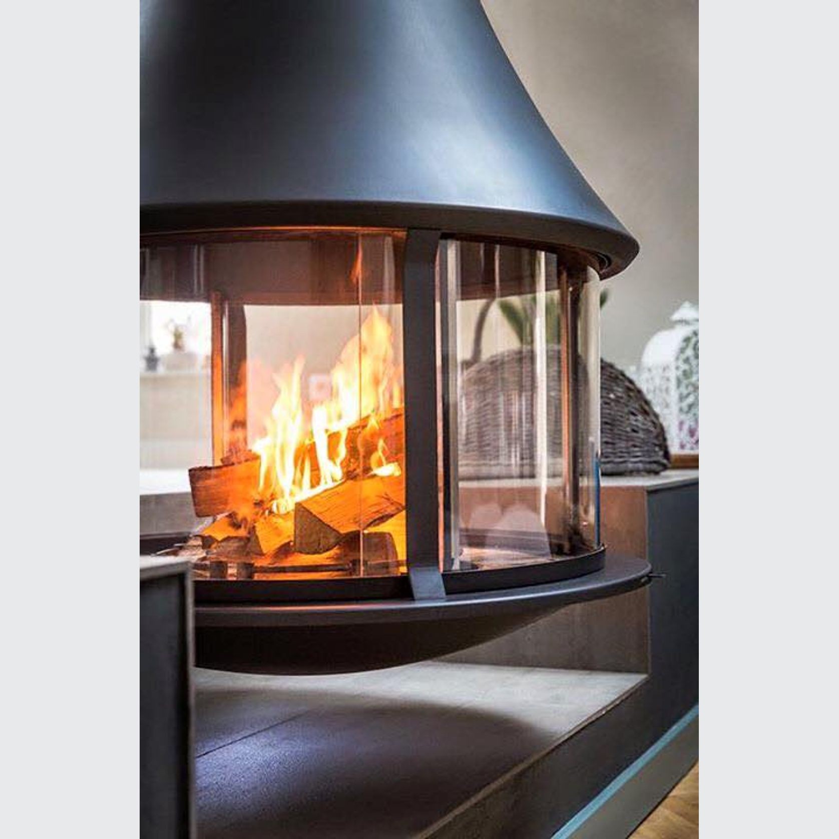 Jc Bordelet Zelia 908 Suspended Fireplace gallery detail image