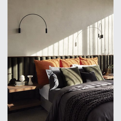 Black/Black Volta Wall Light